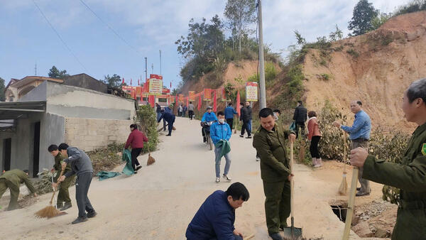 XÃ HỒNG PHONG TỔ CHỨC LỄ PHÁT ĐỘNG PHONG TRÀO THI ĐUA "NGÀY CHỦ NHẬT VÌ MÔI TRƯỜNG SÁNG, XANH, SẠCH, ĐẸP"