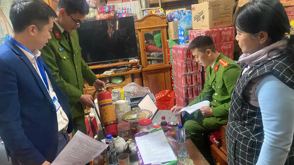 ỦY BAN NHÂN DÂN XÃ HỒNG PHONG TĂNG CƯỜNG TUYÊN TRUYỀN, KIỂM TRA, HƯỚNG DẪN PHÒNG CHÁY, CHỮA CHÁY DỊP TẾT NGUYÊN ĐÁN BÍNH NGỌ 2026